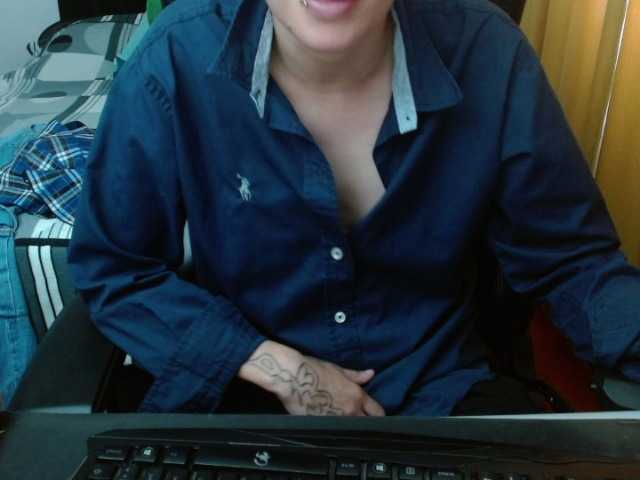 magicjadee live cam on BongaCams