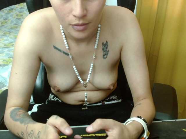 magicjadee live cam on BongaCams