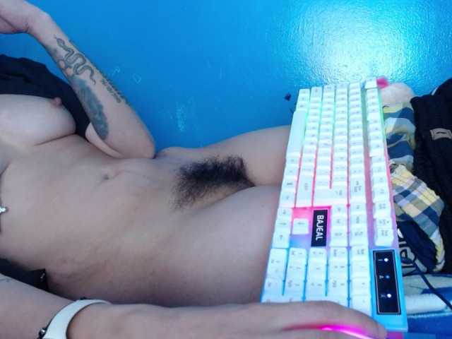 magicjadee live cam on BongaCams