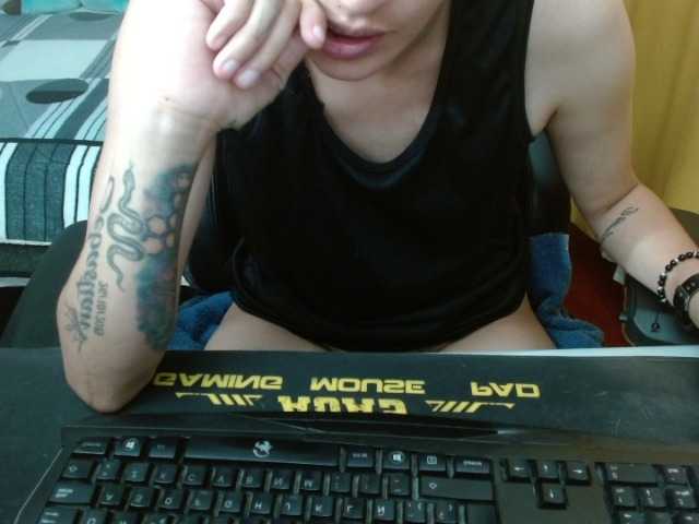 magicjadee live cam on BongaCams