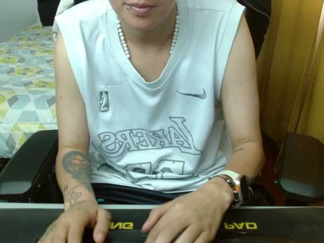 magicjadee live cam on BongaCams