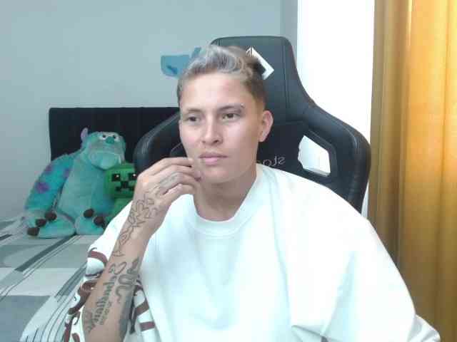 magicjadee webcam