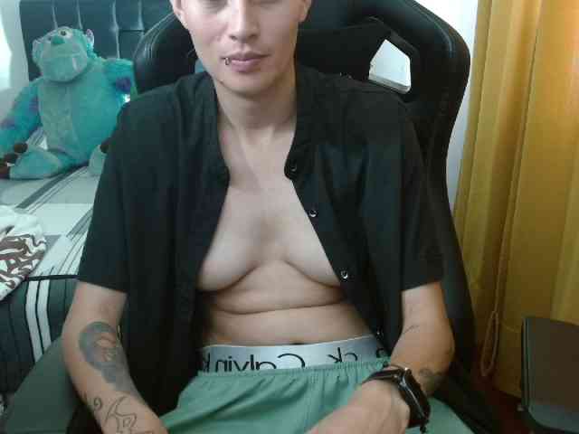 magicjadee webcam