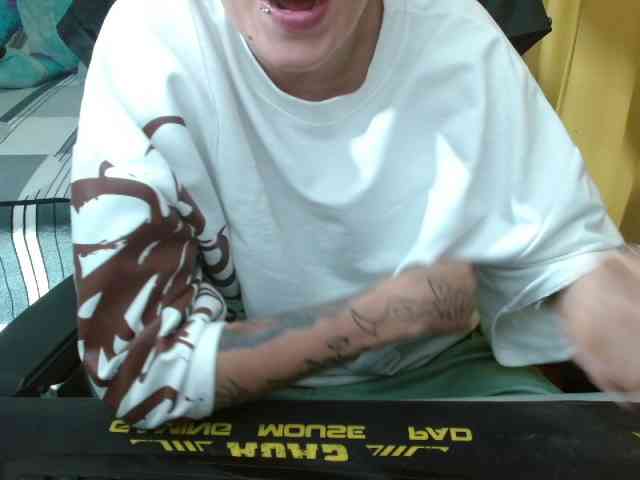 magicjadee webcam