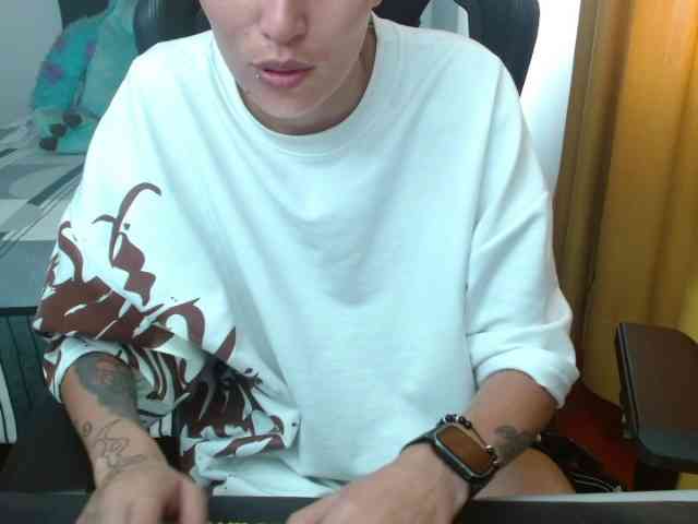 magicjadee webcam