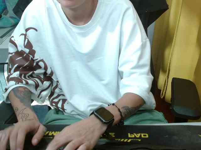 magicjadee webcam