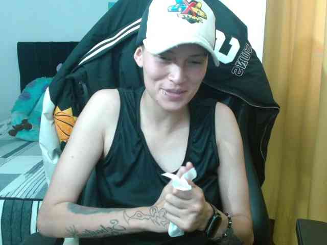 magicjadee Live Webcam on BongaCams