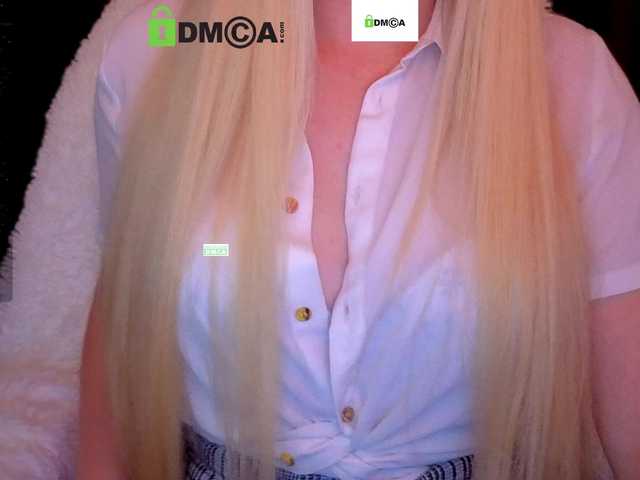 Vika-iz-Prostokvashino live cam on BongaCams