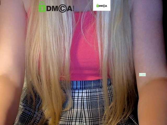 Vika-iz-Prostokvashino live cam on BongaCams