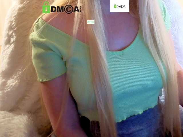 Vika-iz-Prostokvashino live cam on BongaCams