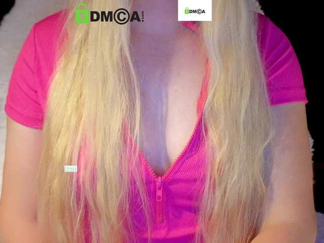 Vika-iz-Prostokvashino live cam on BongaCams
