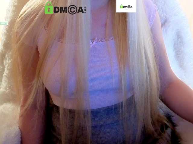 Vika-iz-Prostokvashino live cam on BongaCams