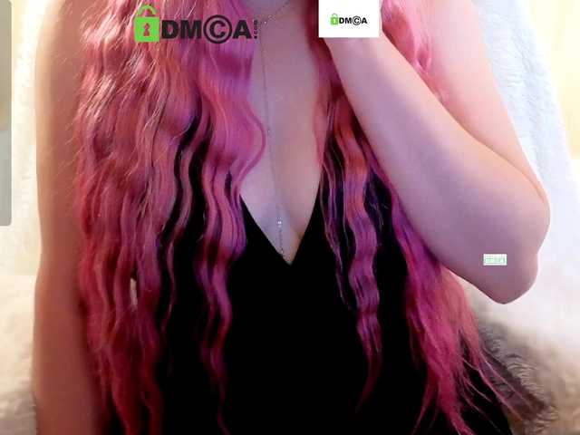 Vika-iz-Prostokvashino live cam on BongaCams