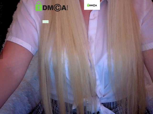 Vika-iz-Prostokvashino live cam on BongaCams