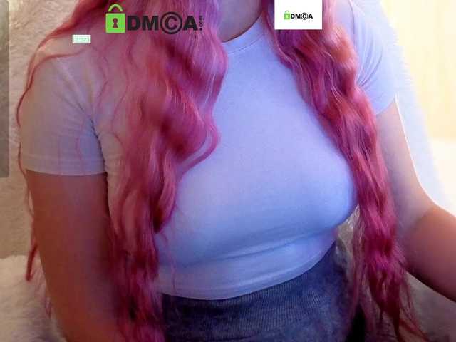 Vika-iz-Prostokvashino live cam on BongaCams