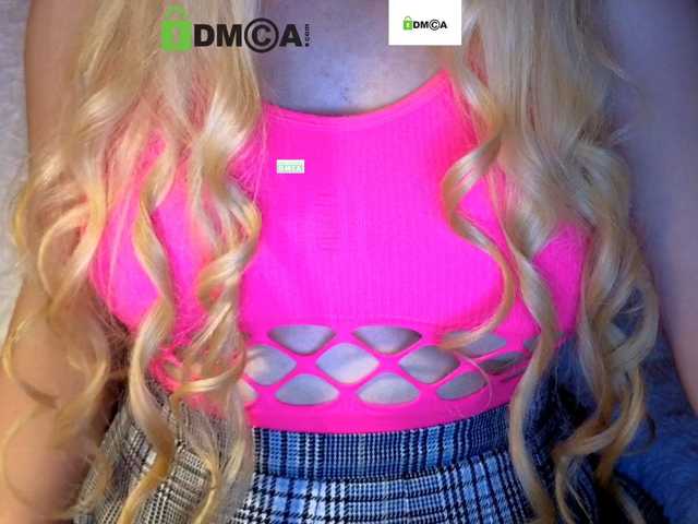 Vika-iz-Prostokvashino live cam on BongaCams