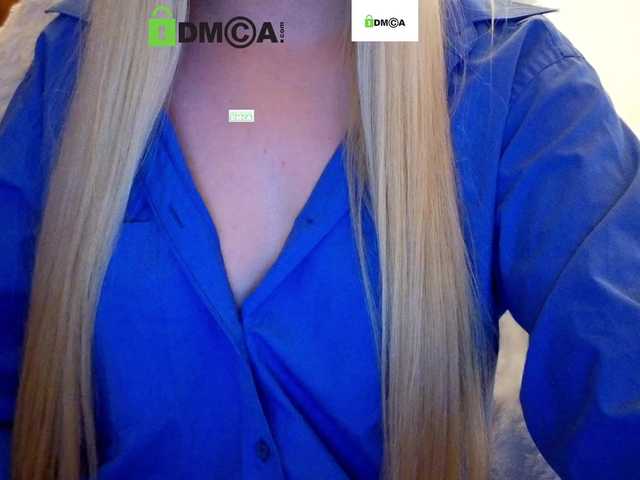 Vika-iz-Prostokvashino live cam on BongaCams