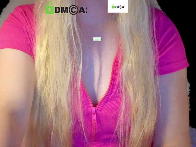 Vika-iz-Prostokvashino live cam on BongaCams