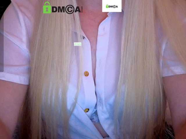 Vika-iz-Prostokvashino live cam on BongaCams