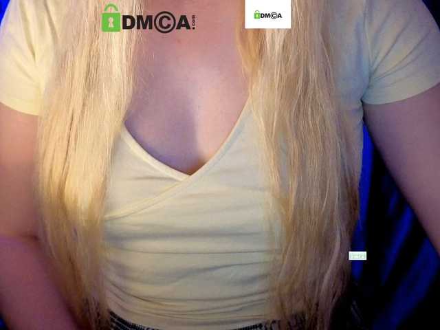 Vika-iz-Prostokvashino live cam on BongaCams