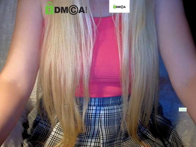 Vika-iz-Prostokvashino live cam on BongaCams