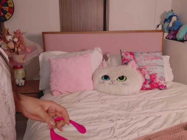 sexy-natty live cam on BongaCams