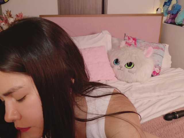 sexy-natty live cam on BongaCams