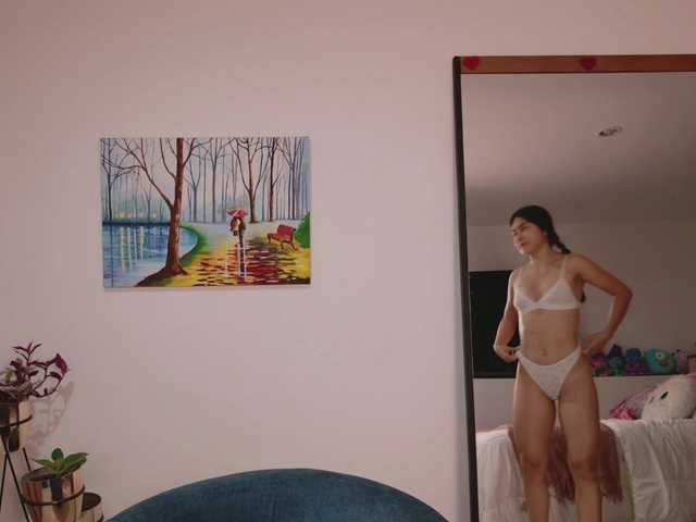 sexy-natty live cam on BongaCams