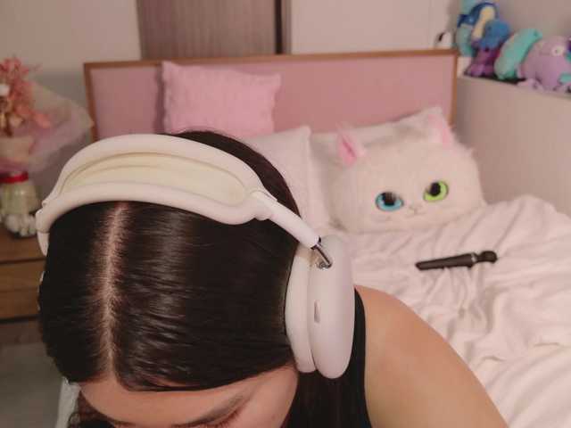 sexy-natty live cam on BongaCams