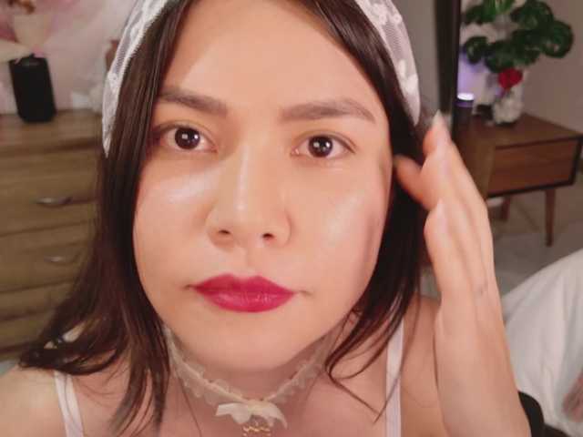 le modèle sexy-natty est en webcam porno dans un show sur le site bongacams, il possède les tags suivants: Latino/Hispanic,Brunette,Shaved