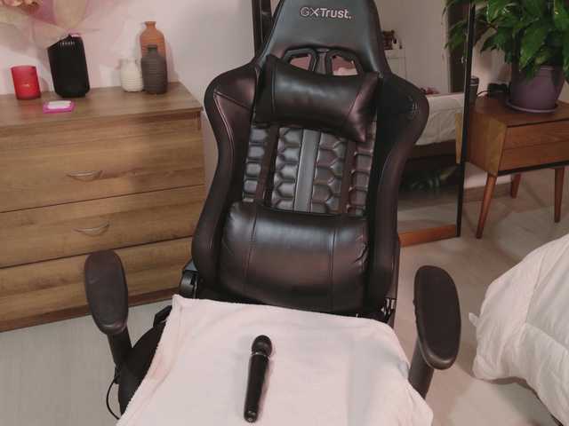 sexy-natty live cam on BongaCams