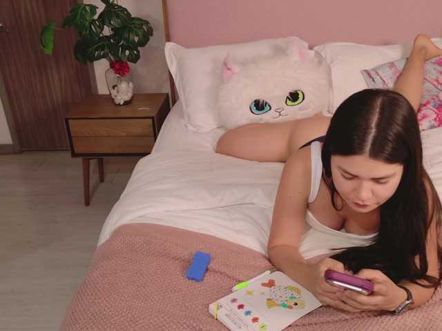 sexy-natty live cam on BongaCams