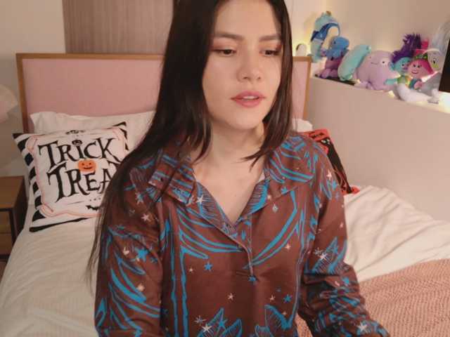 sexy-natty live cam on BongaCams