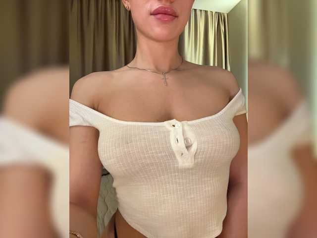 Sexeuphoria's BongaCams show and profile