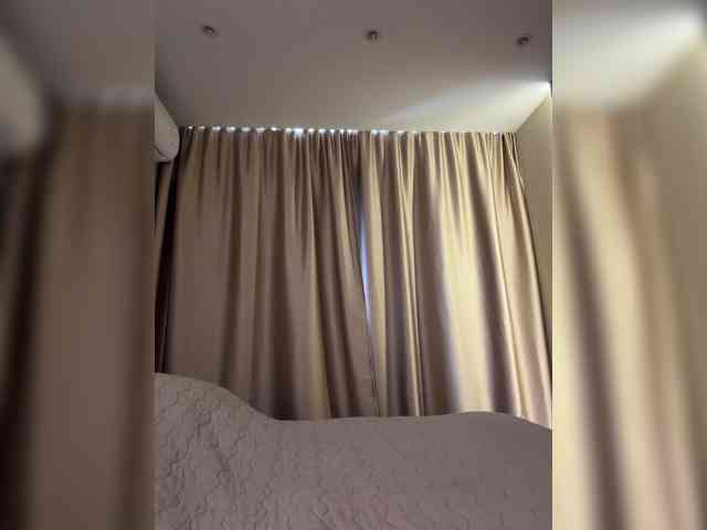 Sexeuphoria live female cam on bongacams