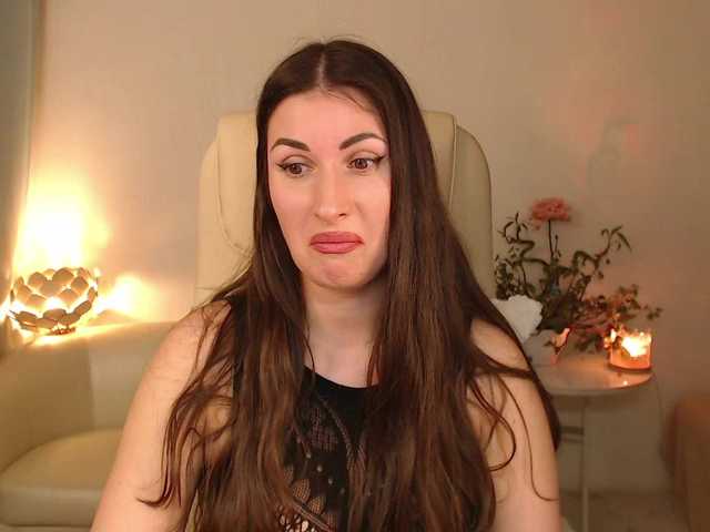 MaryMalory11's BongaCams show and profile