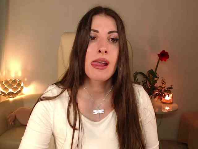 MaryMalory11 webcam