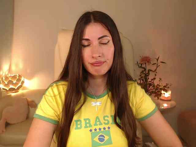 MaryMalory11 webcam