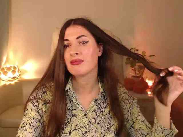 MaryMalory11 webcam