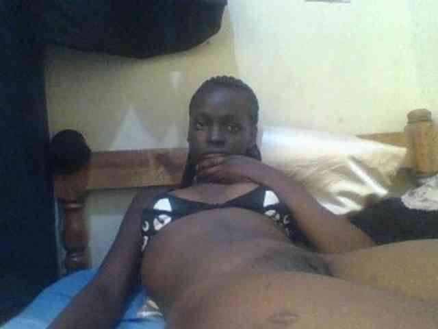 Petitepussy webcam