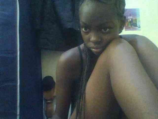 Petitepussy webcam
