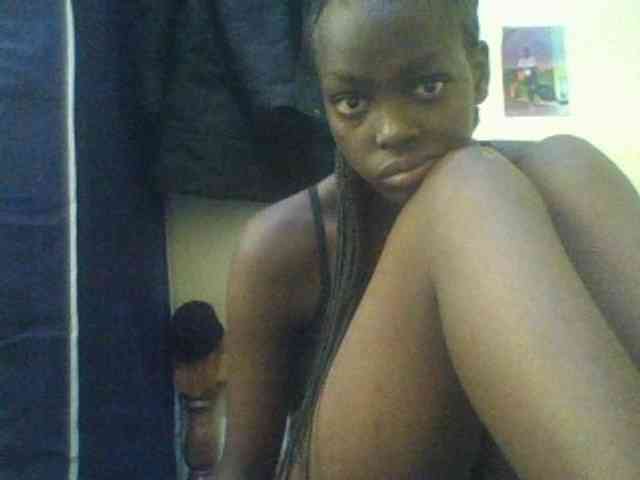 Petitepussy webcam