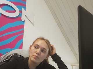AlisaWyn Porn Show