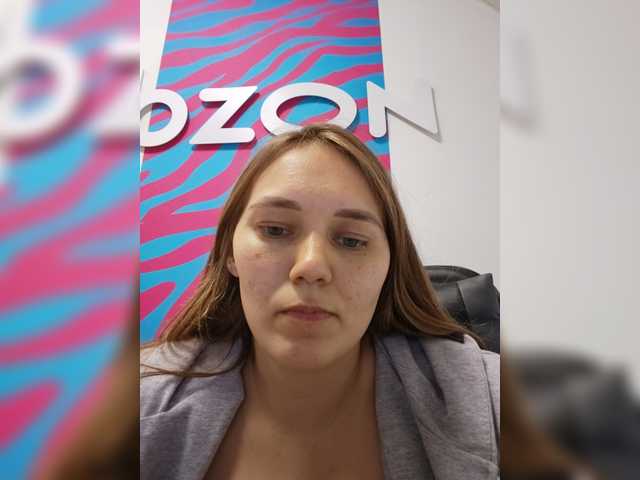 Kisa75 live cam on BongaCams