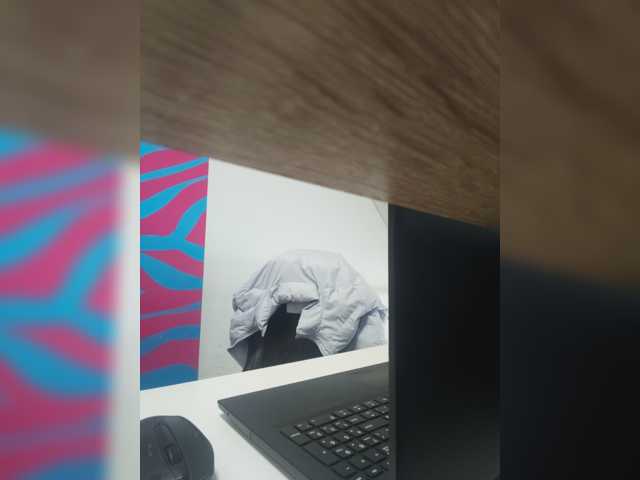 Kisa75 live cam on BongaCams