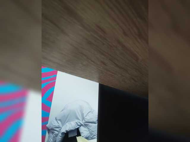 Kisa75, live now on BongaCams