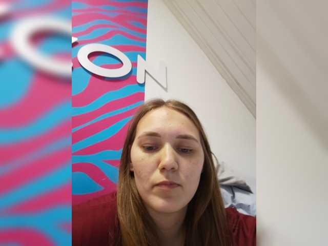 Kisa75, en directo ahora en BongaCams