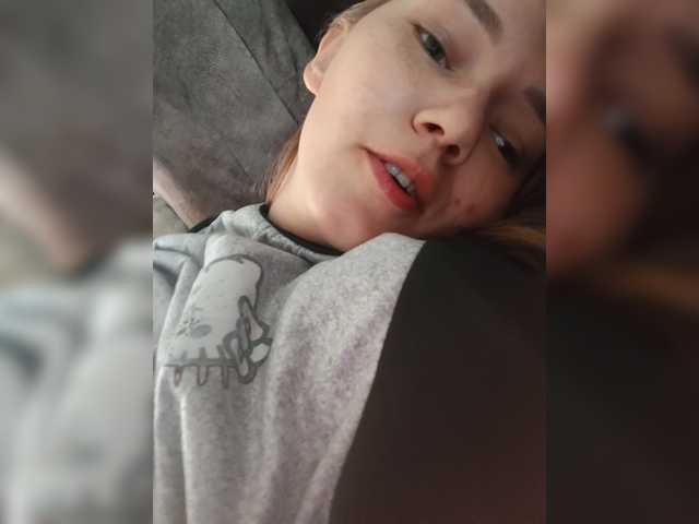 Kisa75 live cam on BongaCams