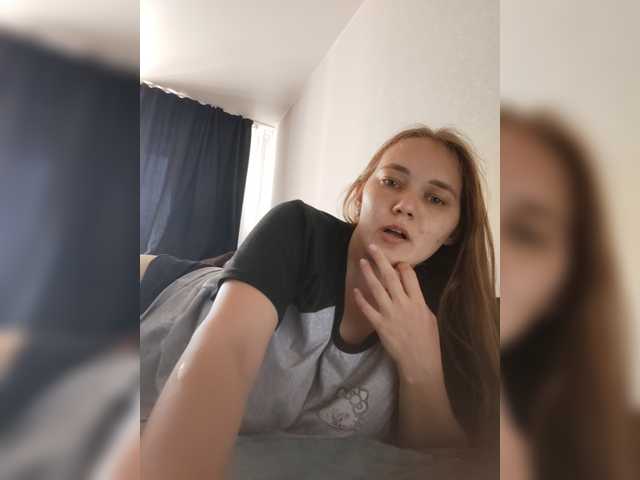 Kisa75 live cam on BongaCams