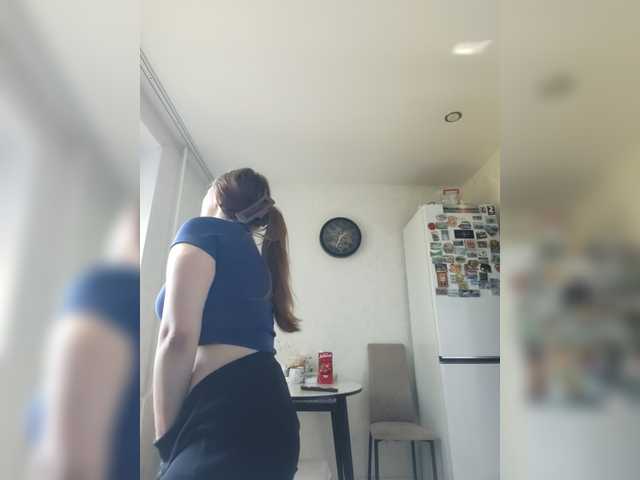 Kisa75 live cam on BongaCams